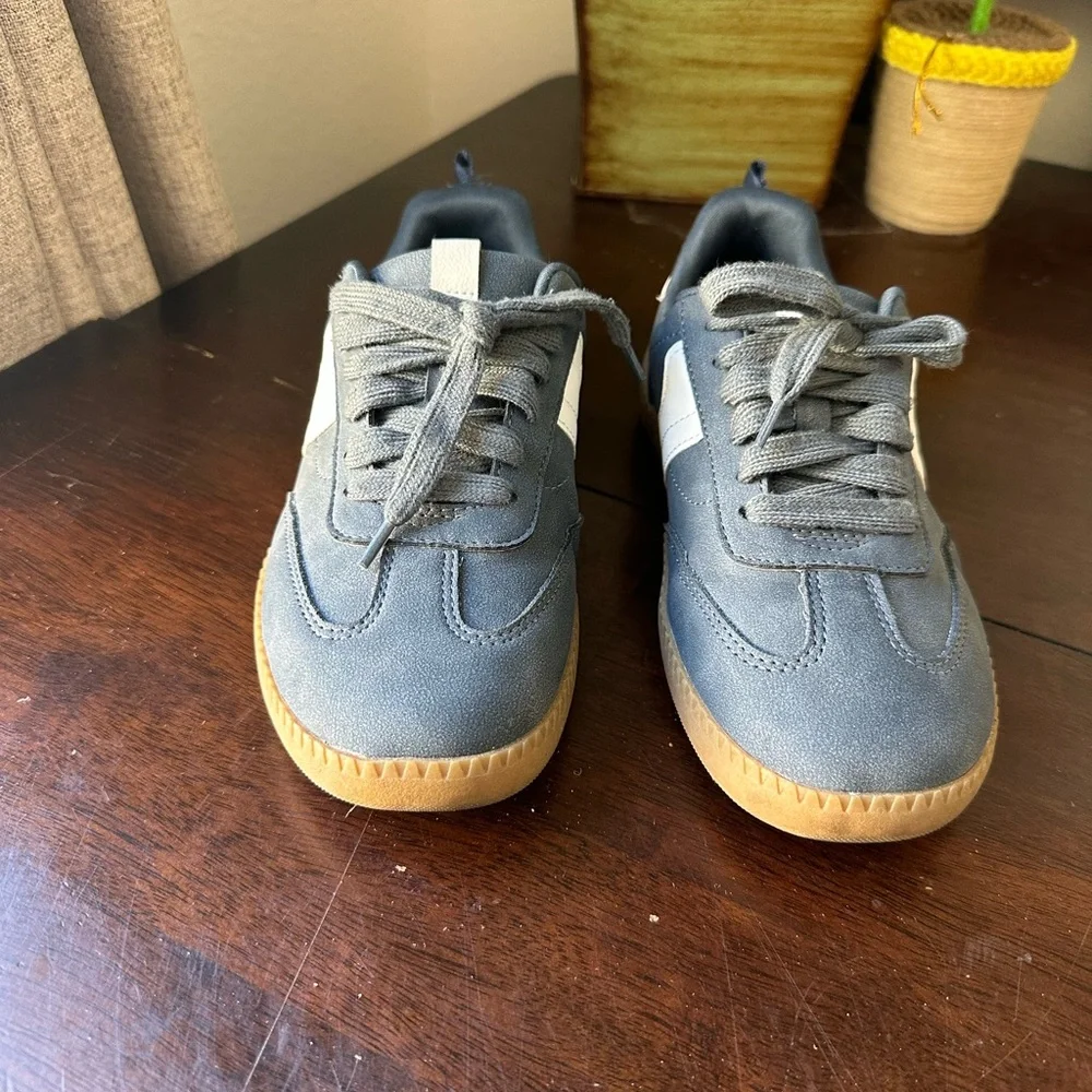 wonder nation Blue Suede-Look Kids Sneakers with Gum Sole